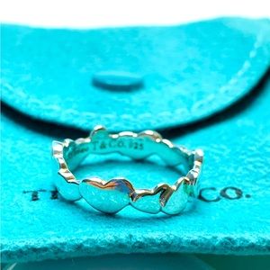 Tiffany & Co. Bean design continuous ring size 6.5
